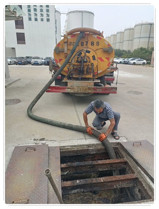 双河隔油池清掏